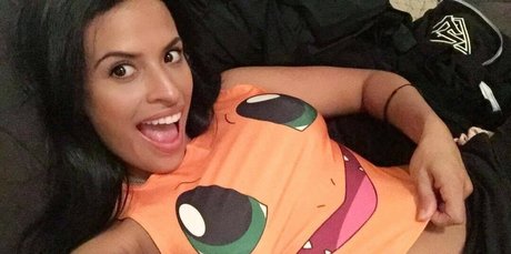 déshabillage onlyfans sexe parfait image