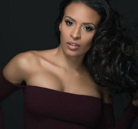 waifu uniquementfans meilleur sexy photo