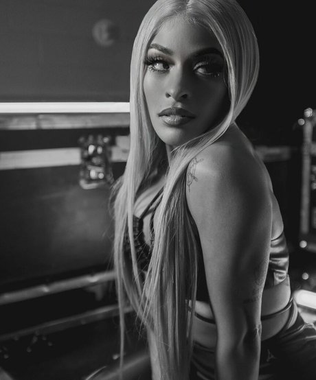 pawg ébène uniquementfans exclusif sympa images