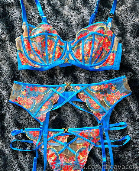 theavacole modèle porno collection