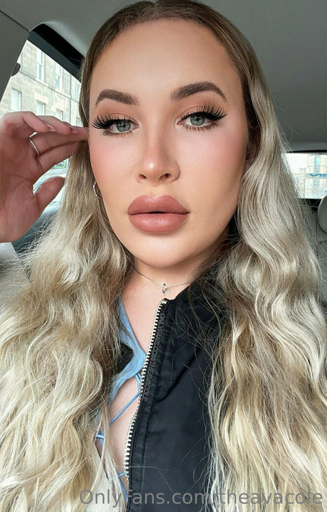 theavacole beau modèle photos