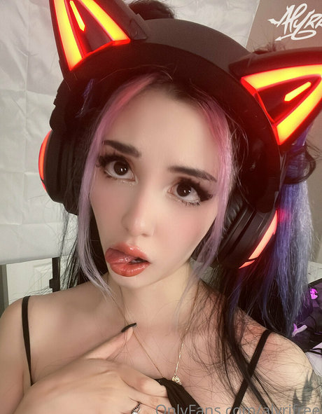 alyrifree actrice chaude photos