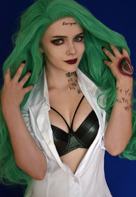 fille courbée dà côté onlyfans haut xxx galerie