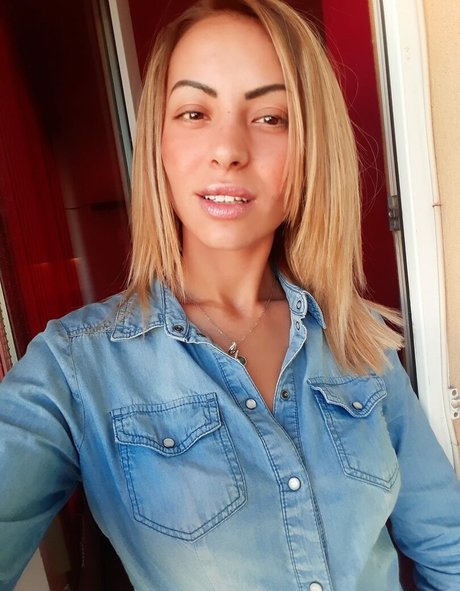 Marinela Adalbertova actrice parfaite image