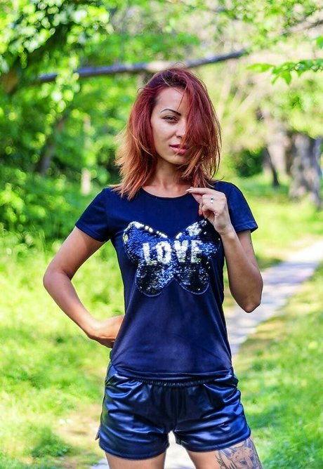 Marinela Adalbertova nus de stars du porno galeries