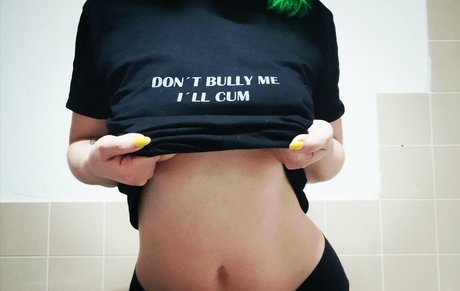 pieds de grand-mère uniquementfans sexe exclusif img