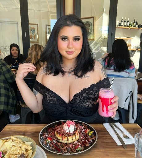 thepawgypawg actrice libre photo