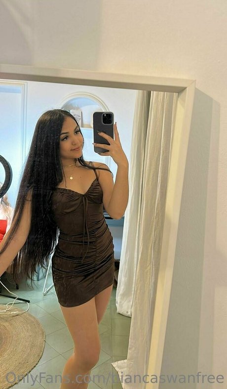 biancaswanfree jolie actrice image