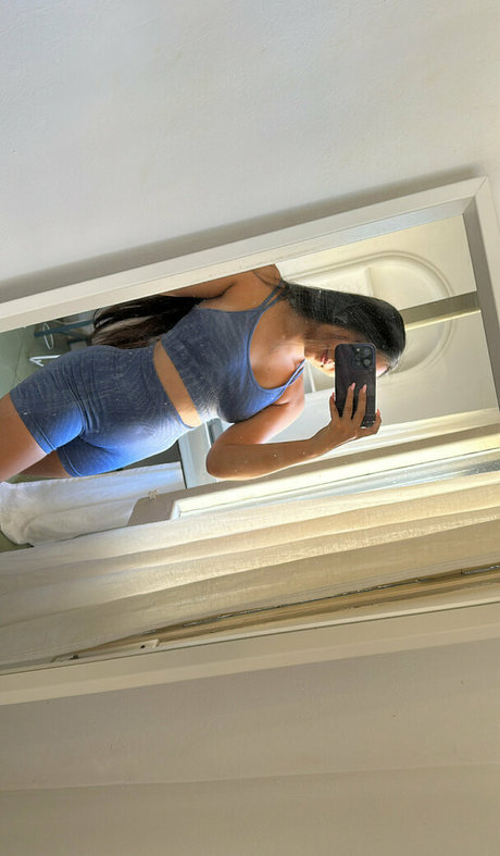 blonde aux gros seins onlyfans sexy gratuit galerie