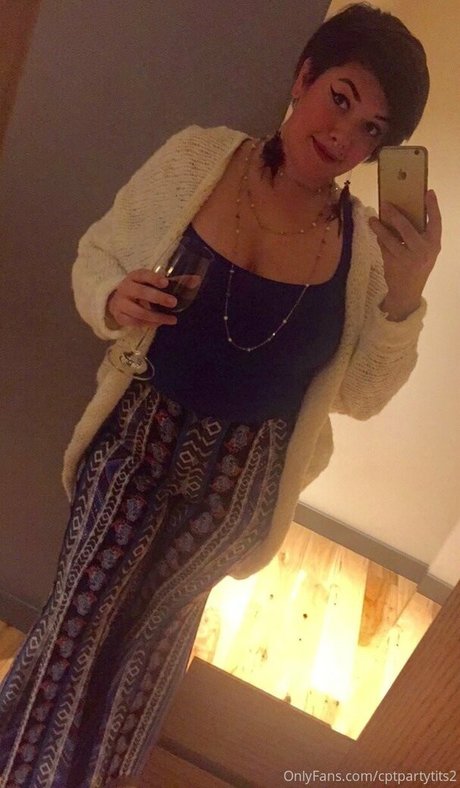 cptpartytits xxx étoile photos