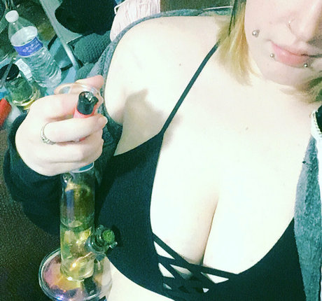 monsterbun42 actrice de nus des photos