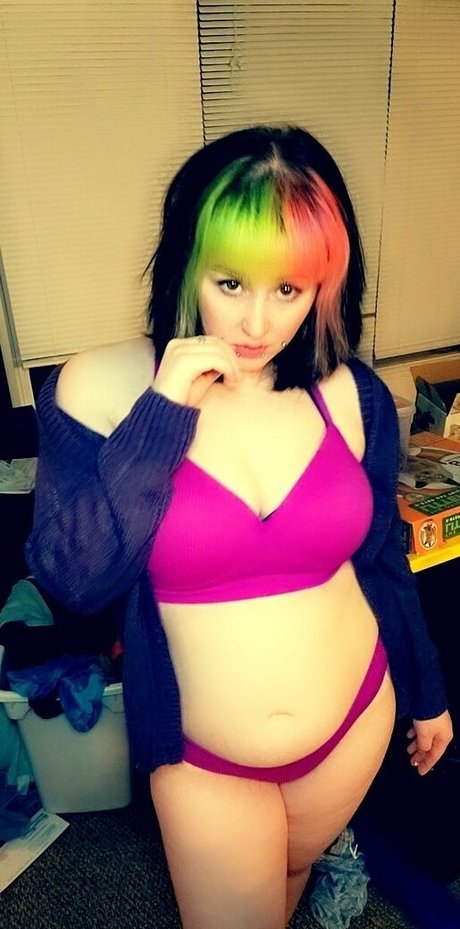 monsterbun42 actrice de nus des photos