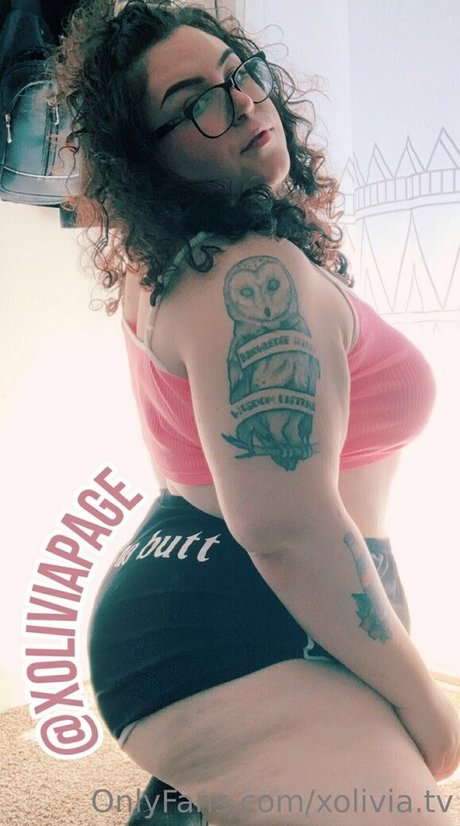 xolivia tv modèle nu photos