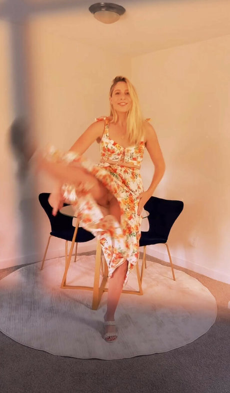 Glitchhappens étoile nue galerie