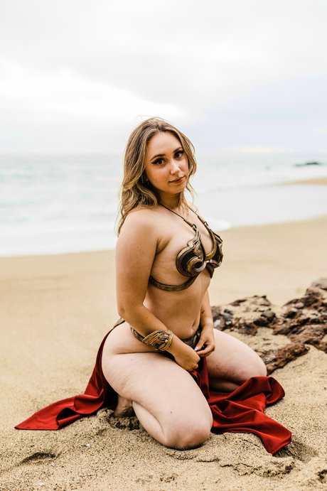 femmes au foyer uniquementfans chaud et sexy image