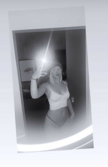 kenziziiii étoile sexy image