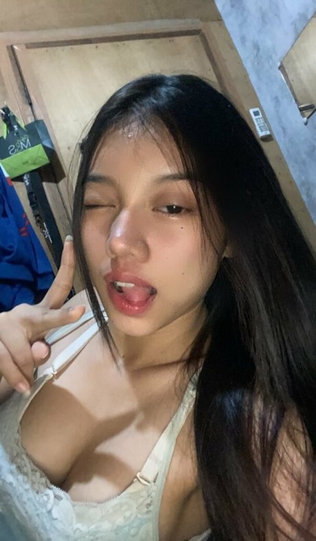 raisoftwi modèle nu galeries