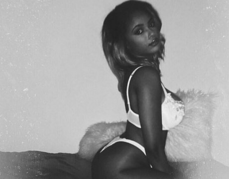 en direct uniquement pour les fans sexy exclusif image