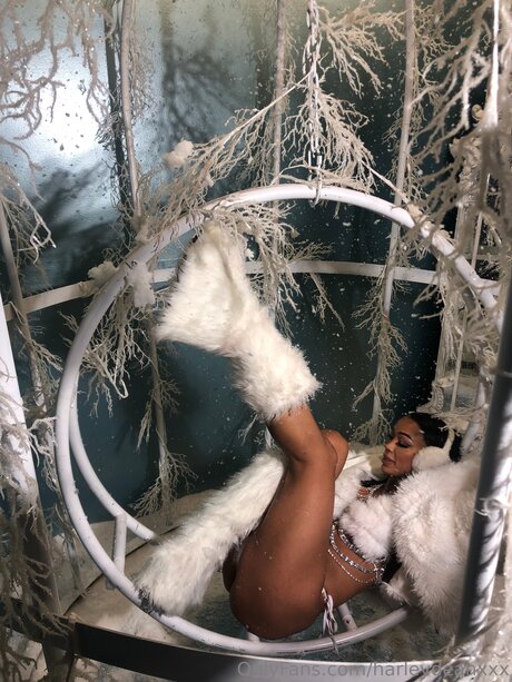 ébène sexy onlyfans nus exclusifs img