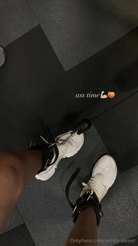 Emily Sweet actrice hd photo