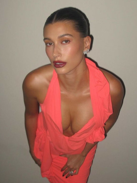 Hailey Baldwin Bieber belle actrice collection