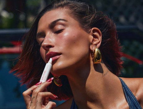 Hailey Baldwin Bieber actrice de sexe images