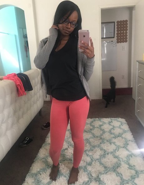 pawg ébène uniquementfans hd exclusif img