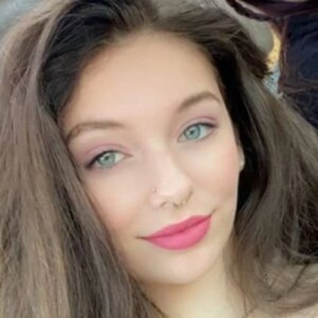 lydialoverenae étoile érotique img