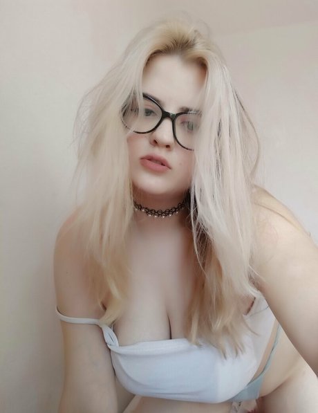 Lissaviip belle actrice photos