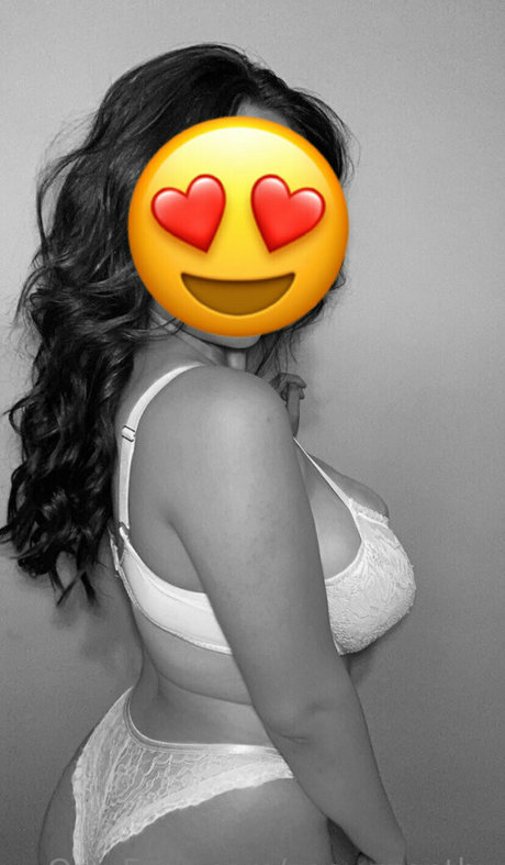 Andreea Buga art modèle photos