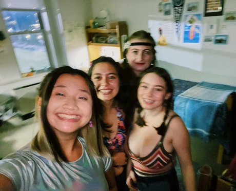 Deena E actrice de nus image