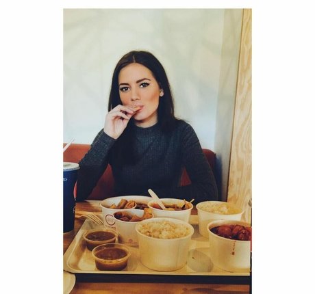 milf amateur onlyfans bel art galerie