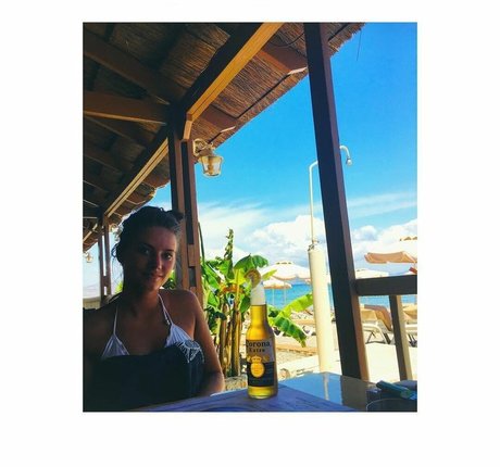 Alma Tandrup jolie étoile photo