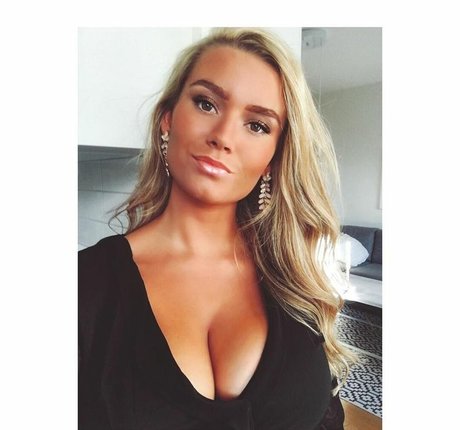 Alma Tandrup modèle joli images