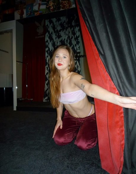 adolescent maigre onlyfans exclusif images