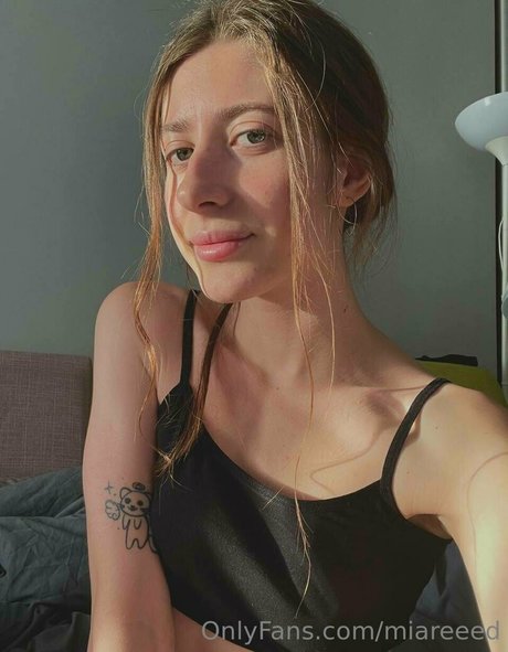 miareeed modèle xxx galerie