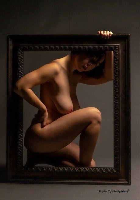 Lila From Naked Bakers star du porno chaude img