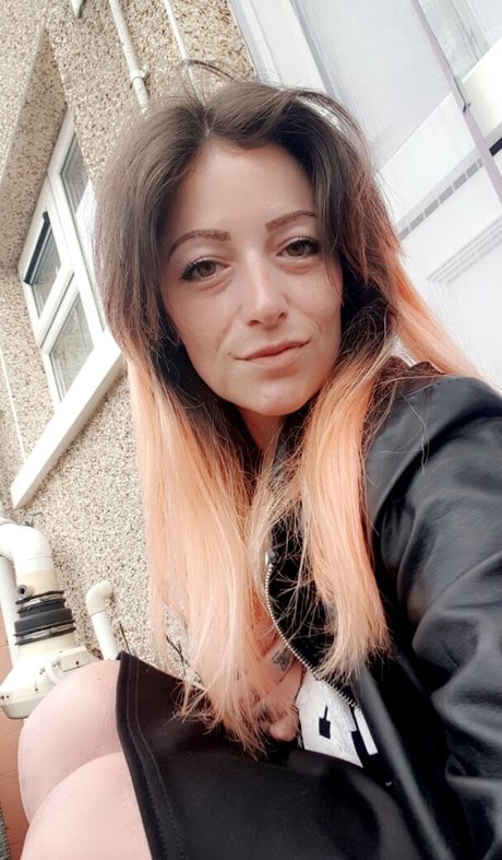 MsVnsfw joli modèle archive