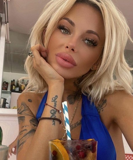 ébène courbée onlyfans parfait gratuit collection