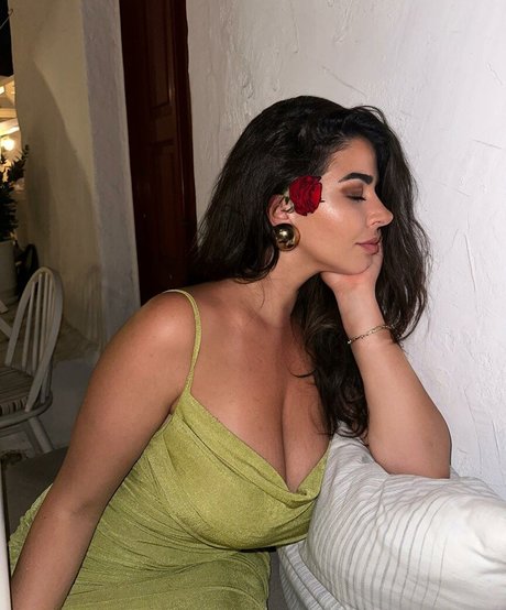 lingerie blanche onlyfans sexe hd galerie