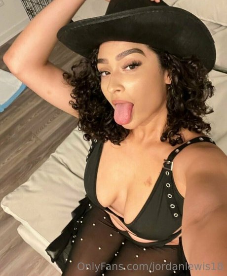 fans noirs enceintes uniquement adulte de haute qualité photo