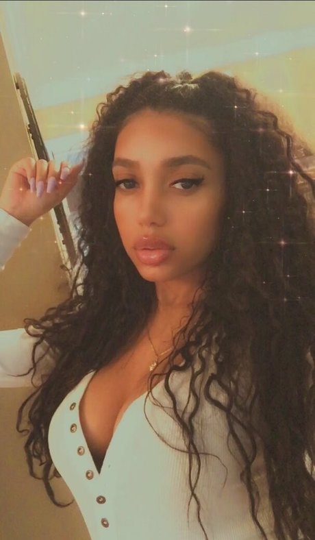 grands et plantureux onlyfans plutôt sexy archive