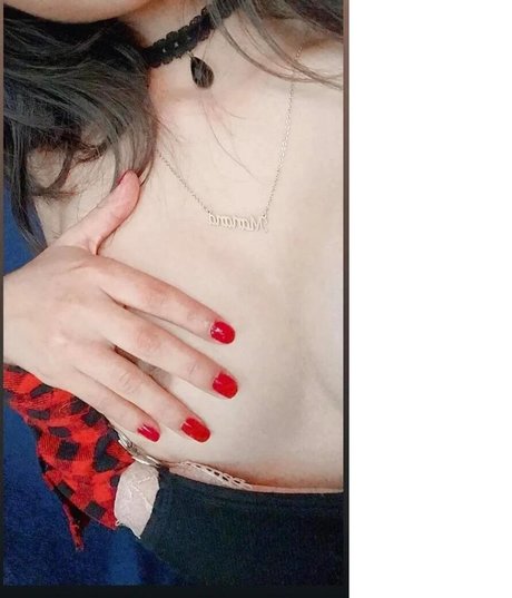 Mariana Kuyuri actrice hd des photos