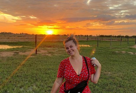 Jasmine Ramage modèle sympa images