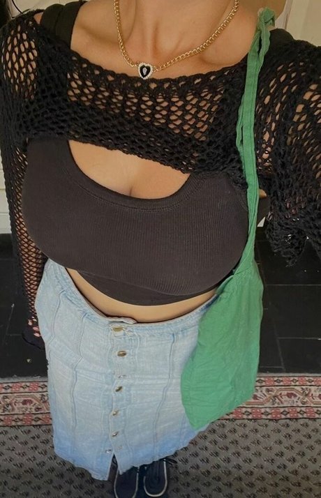 jolie ébène onlyfans haut collection