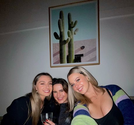 super maigre onlyfans érotique chaud galeries