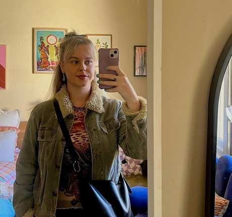 Jasmine Ramage modèle artistique des photos