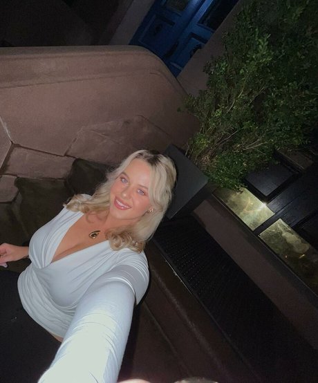 blonde en forme onlyfans nus exclusifs image