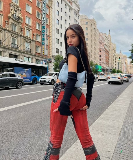 Emilia Mernes star du porno adulte galeries