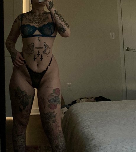 Locallystupid modèle de sexe photo